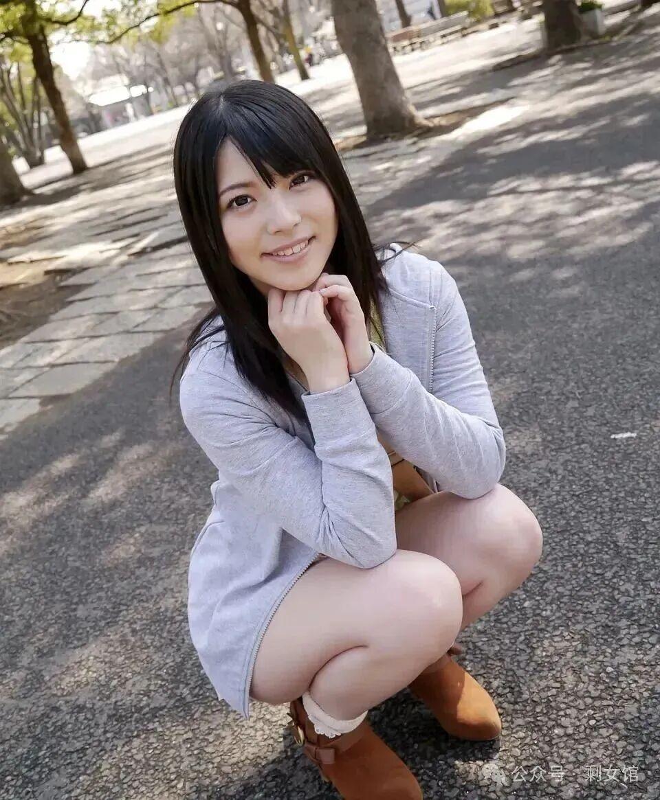摆摊后，全城大哥都来给我打下手